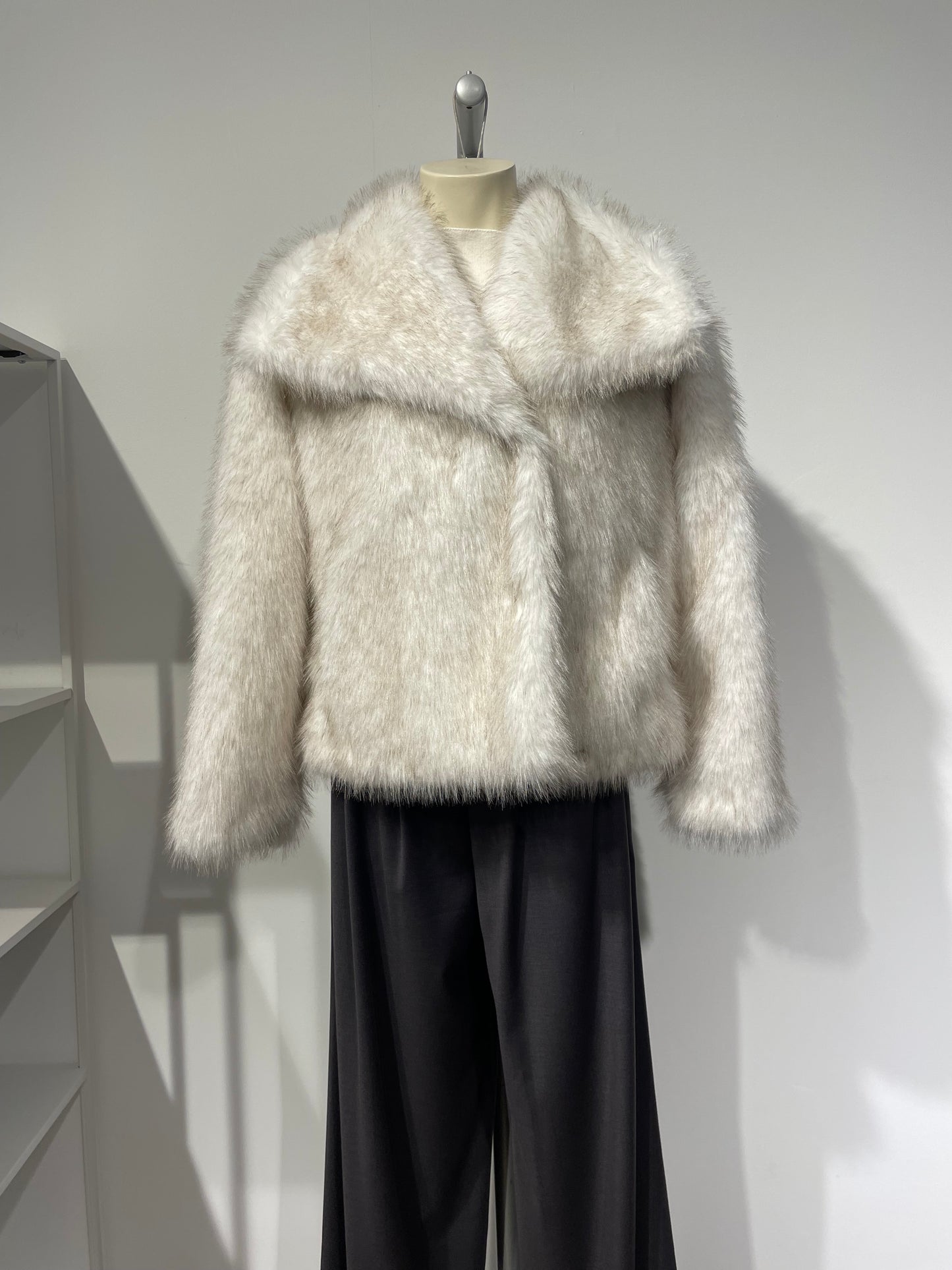 Pelzjacke beige