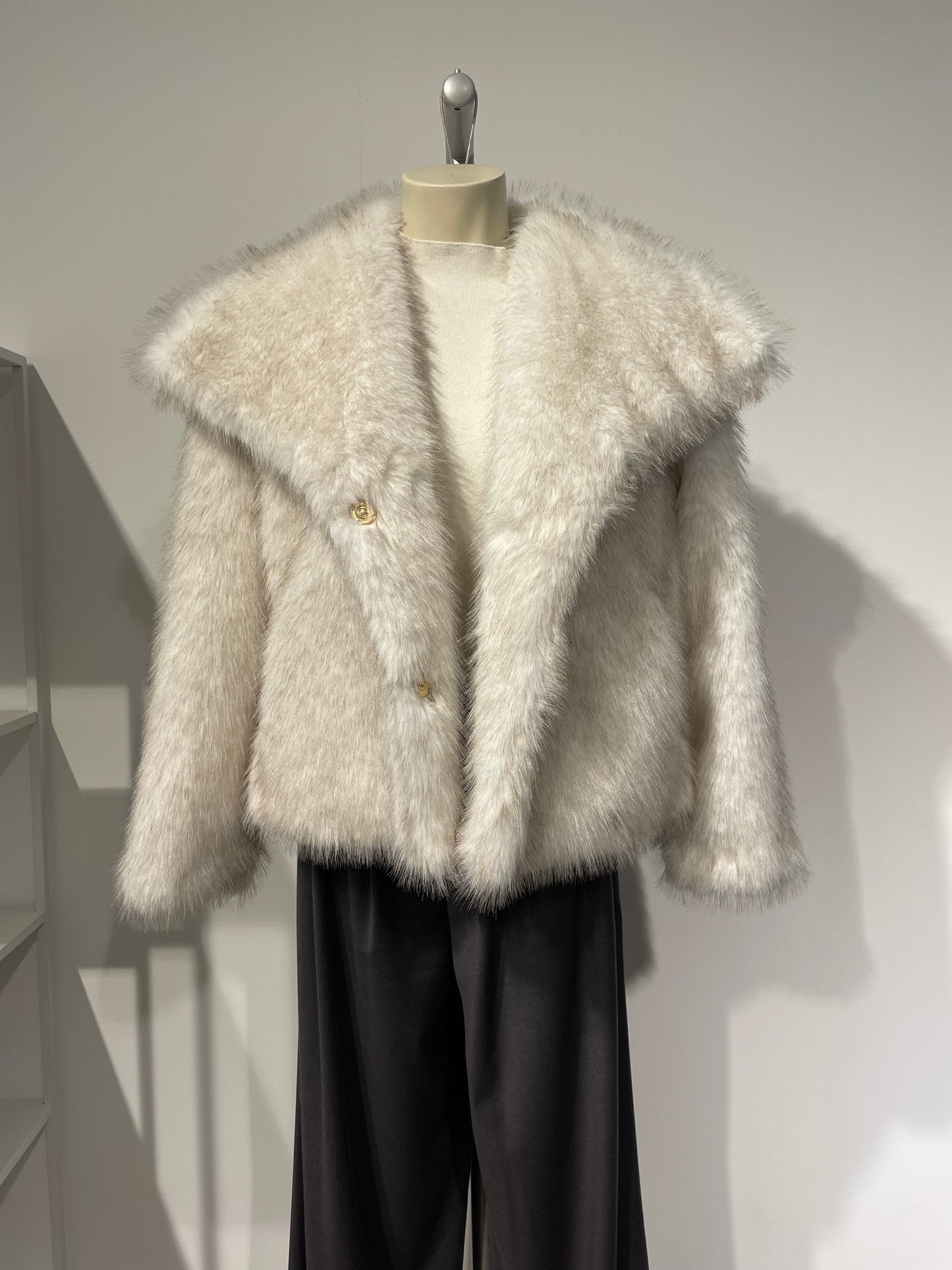 Pelzjacke beige