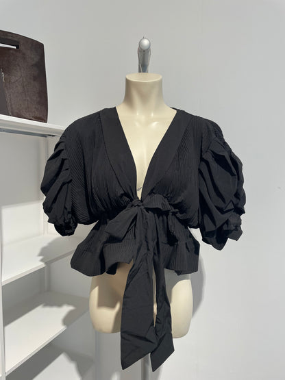 Elegante Schwarze Baumwollbluse mit Volants und Schleife