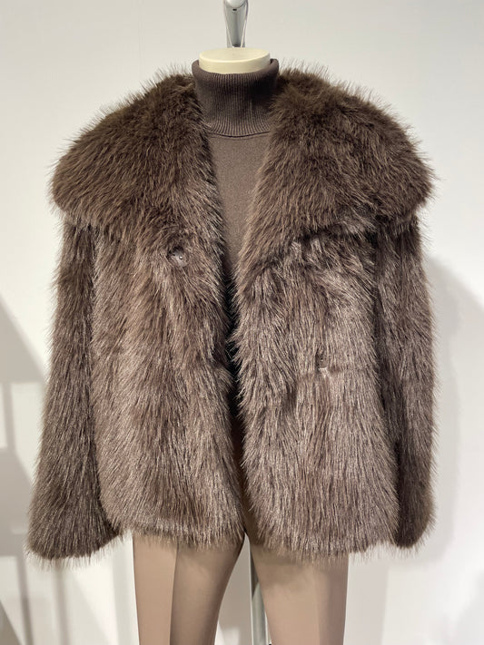 Pelzjacke nougat